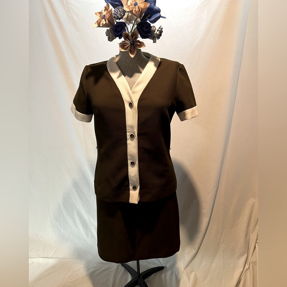 Vintage 2-Piece 1960s/70s waffle double knit poly ensemble.